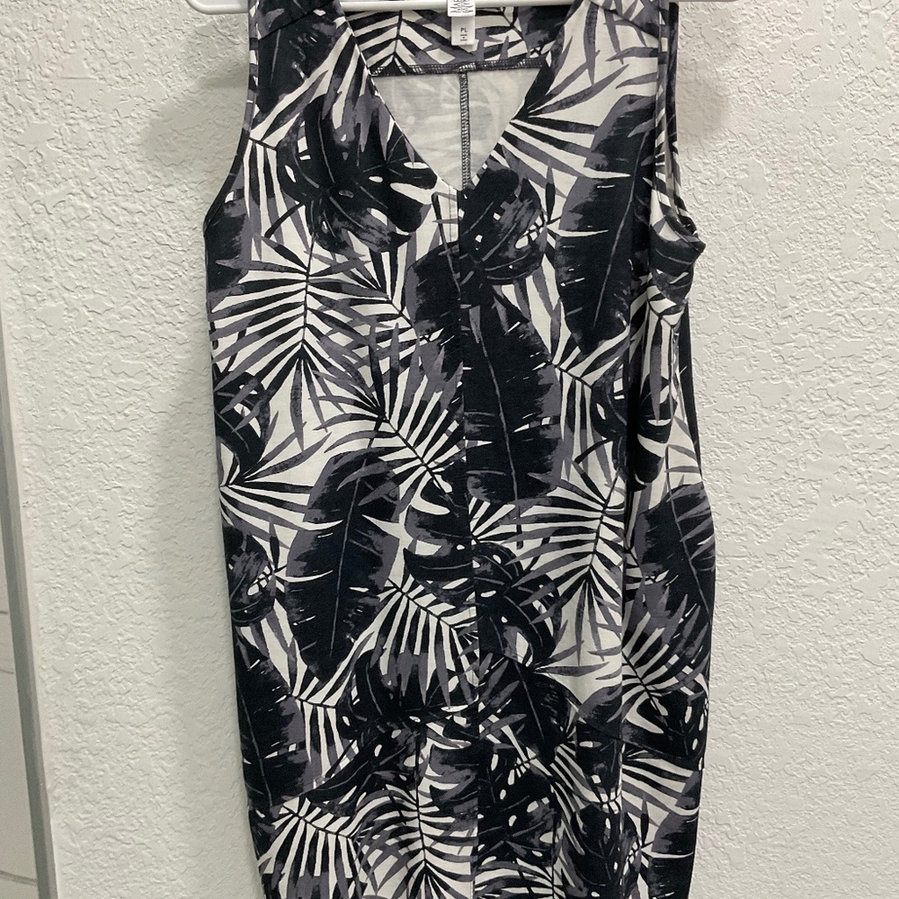 Marla Wynne Tunic LP VNeck